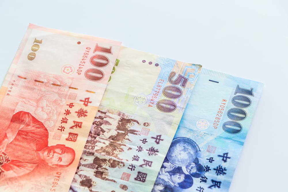 Taiwan's SinoPac Bank to Absorb King's Town in Major Merger